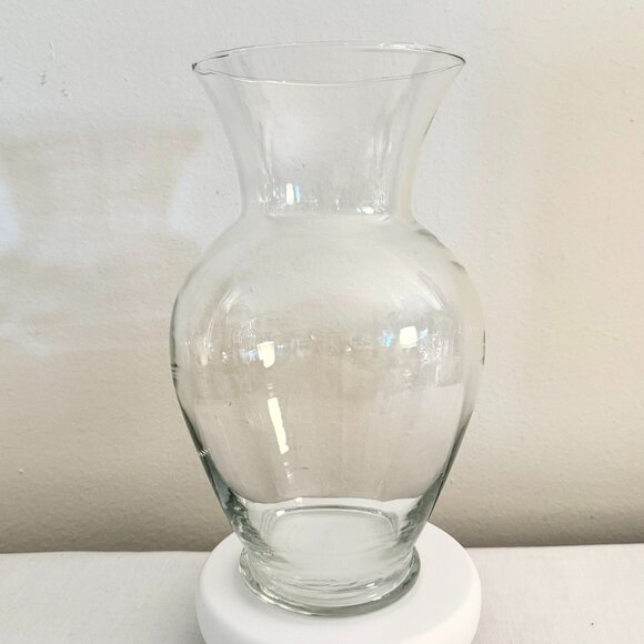 11 x 7 inch Hourglass Shaped Glass Vase ideal for Example Upcycled Mixed Florals - Picture 1 of 15